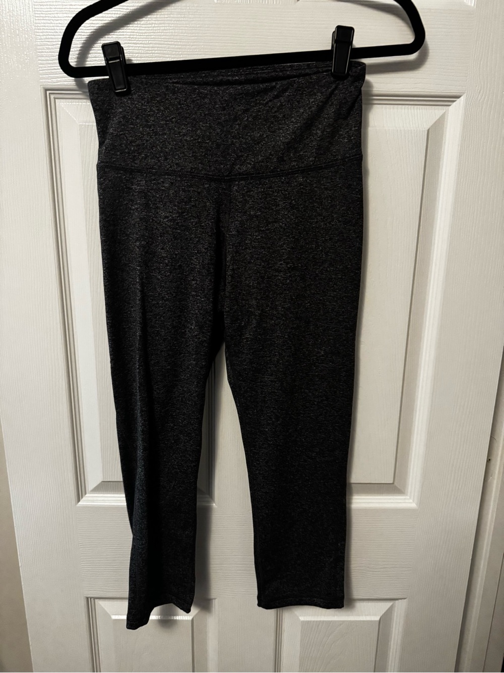 Old Navy Charcoal Heather Capri Leggings